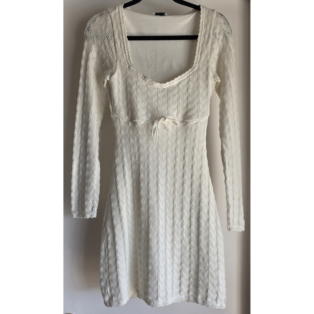 Hollister Women Babydoll Mini Dress Size M White Long Sleeve Scoop Neck Knitted